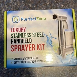 PurrfectZone sprayer kit